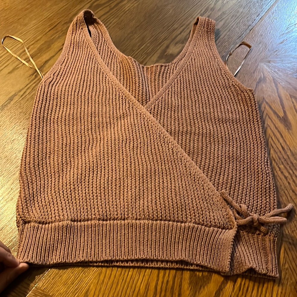Cute sleeveless top